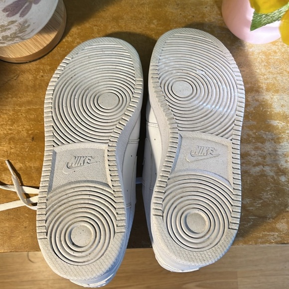 Nike sneakers - Picture 7 of 7